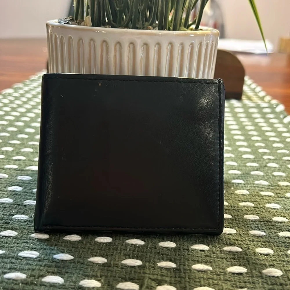 💥2/$10 Mens Black Leather Bifold Wallet